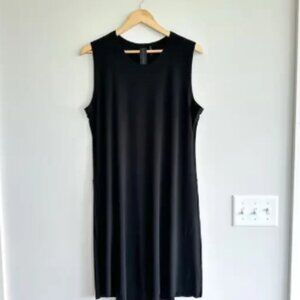 Norma Kamali Sleeveless Swing Crew Neck A-Line Dress Black L